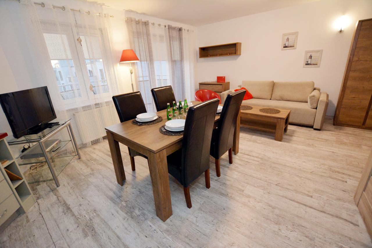Apartament Przy Latarni Morskiej Kolobrzeg Exterior photo